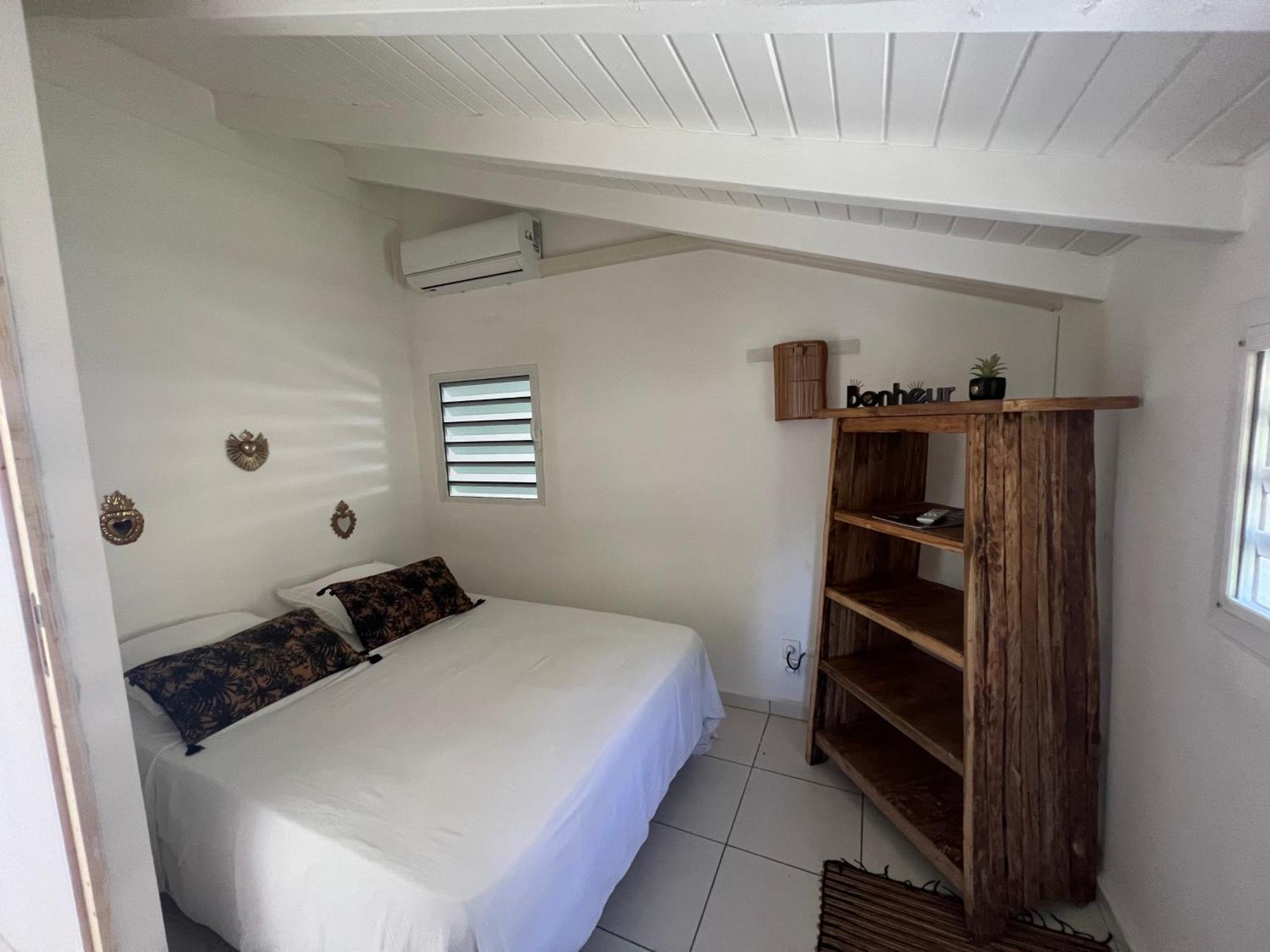 Spacieuse Villa Corossol Avec Piscine Et Jeux Exterieurs Le Gosier  Eksteriør billede